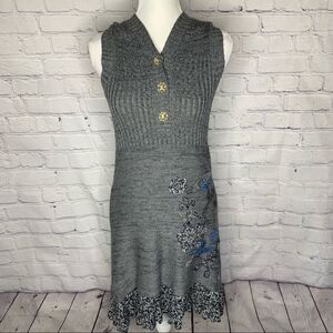 Lulumari Grey sleeveless hooded sweater dress